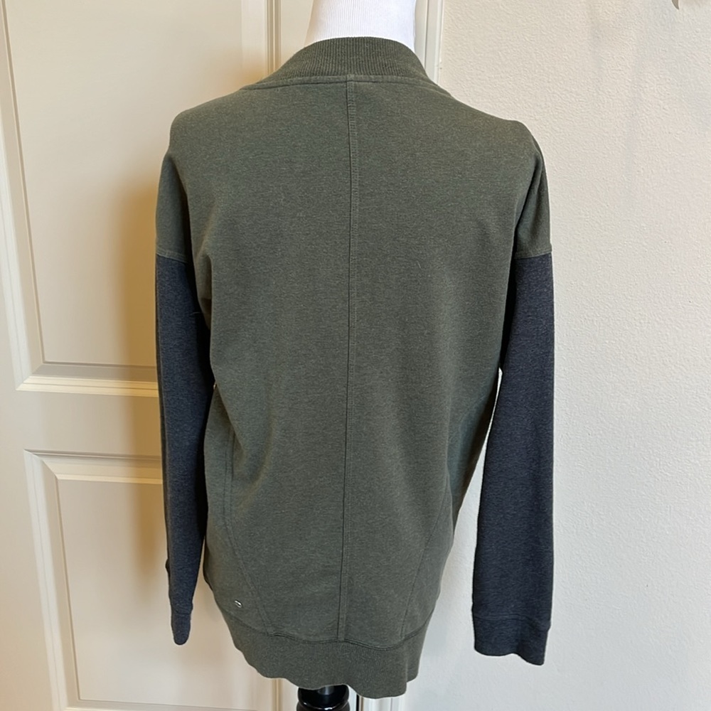 Lululemon Jacket - Picture 5 of 11